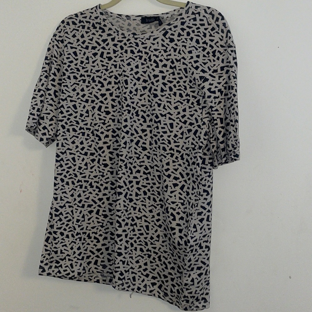 Truth by Republic short sleeve